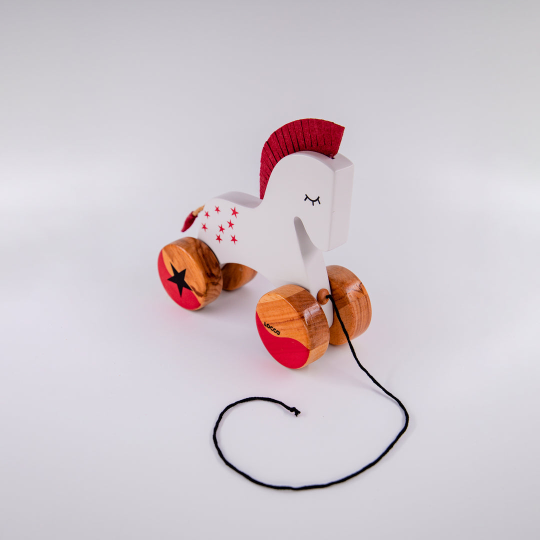 Kırmızı Ahşap At Oyuncağı, %100 Doğal Malzemeler