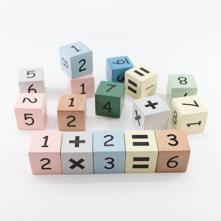 El yapımı ve zarif detaylarla süslenmiş sayı küpleri.